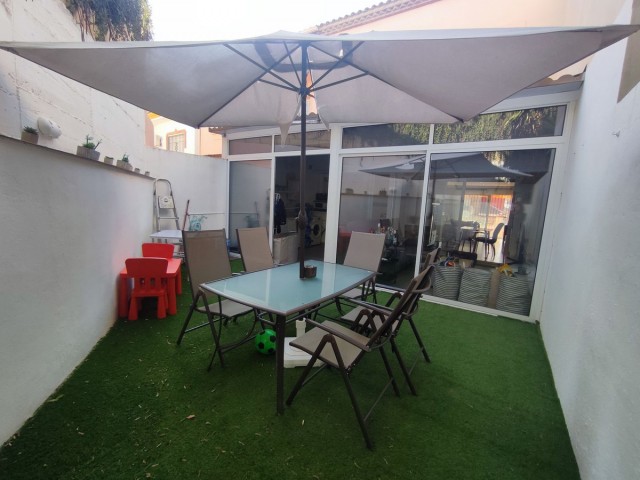 3 Bedrooms Townhouse in Los Pacos
