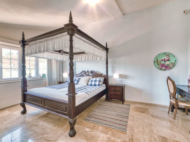 5 Schlafzimmer Villa in Cerros del Aguila