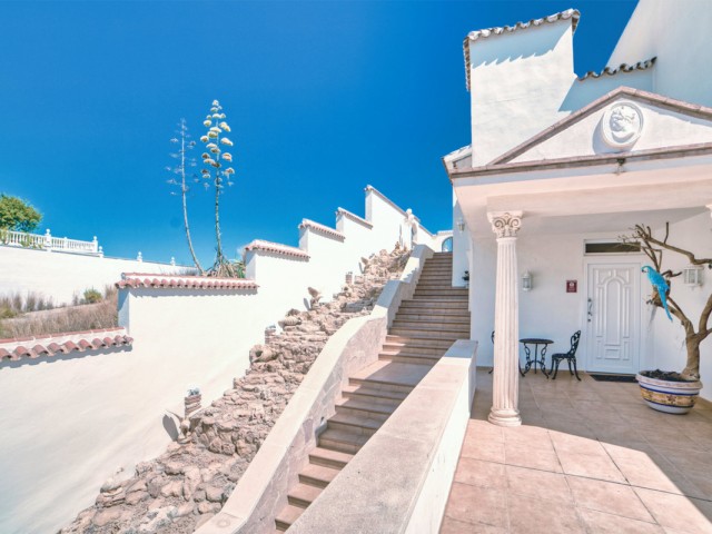 5 Slaapkamer Villa in Cerros del Aguila