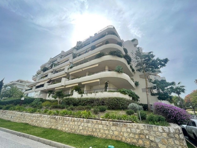 Apartment, Marbella, R4672996