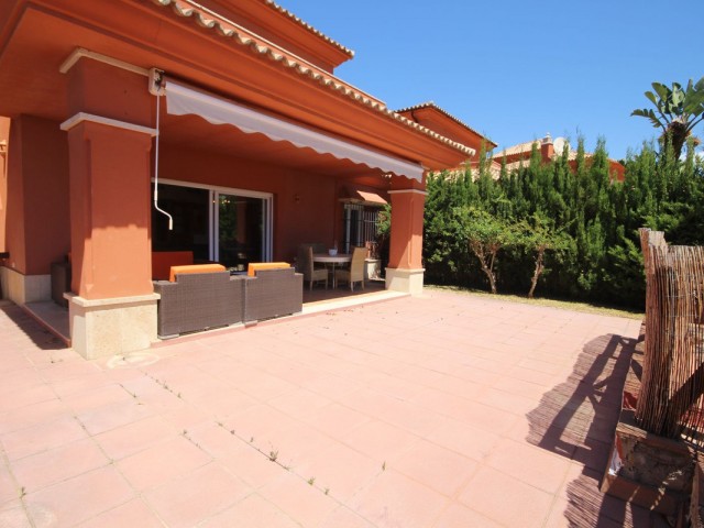 Villa con 3 Dormitorios  en Santa Clara