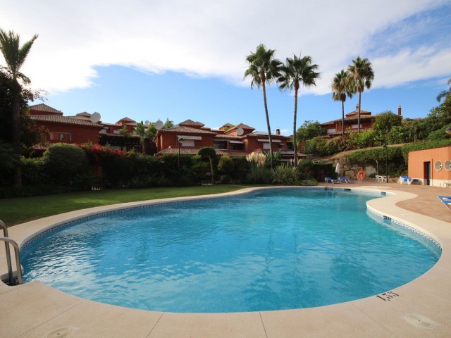 Villa con 3 Dormitorios  en Santa Clara