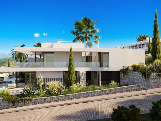 2 Bedrooms Apartment in Marbella
