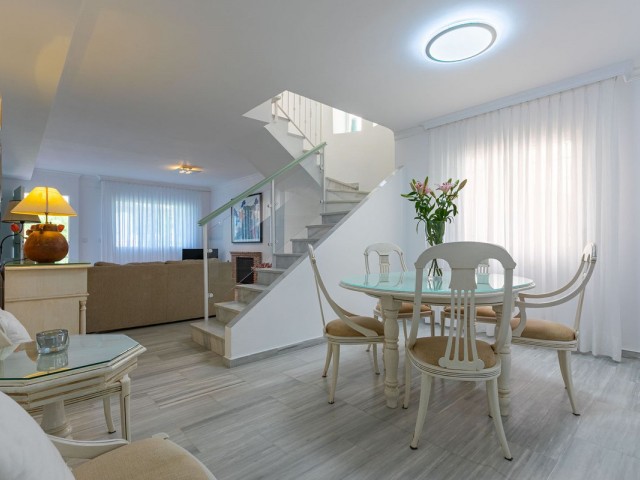 4 Schlafzimmer Villa in Costabella