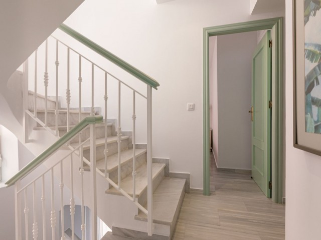 4 Schlafzimmer Villa in Costabella