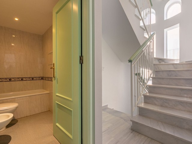 4 Schlafzimmer Villa in Costabella