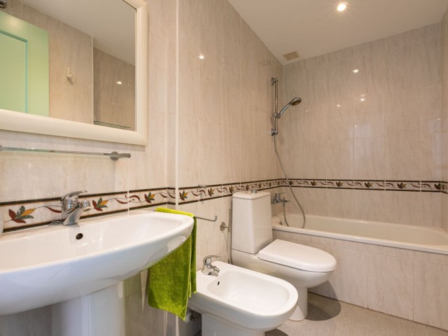 4 Schlafzimmer Villa in Costabella