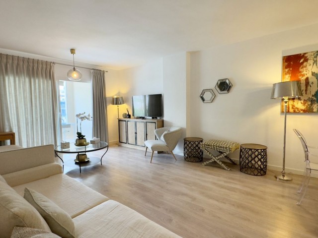 Lägenhet, Nueva Andalucia, R4681636