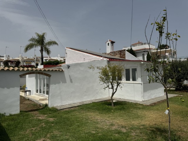 Villa, Estepona, R4457377