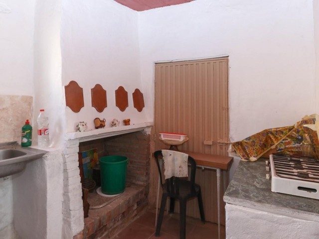 Villa con 3 Dormitorios  en Casarabonela
