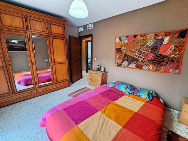 Appartement avec 3 Chambres  à Coín