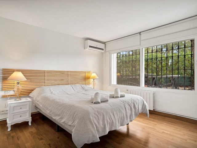 5 Bedrooms Villa in Elviria