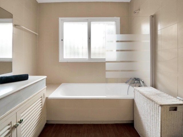 5 Schlafzimmer Villa in Elviria