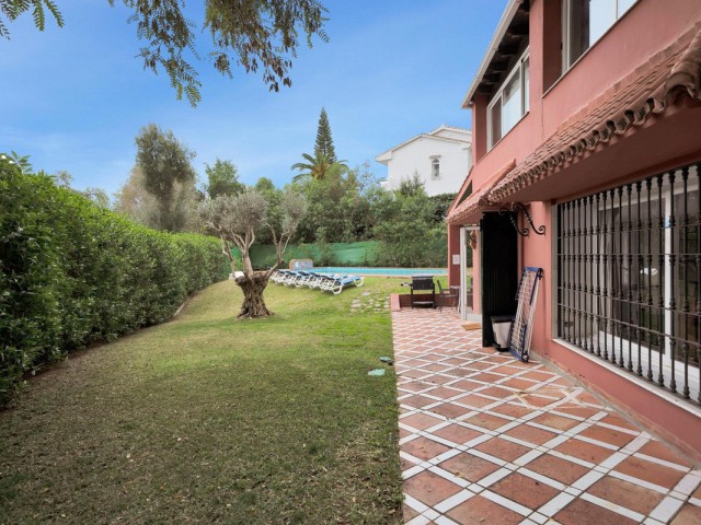 5 Sovrums Villa i Elviria