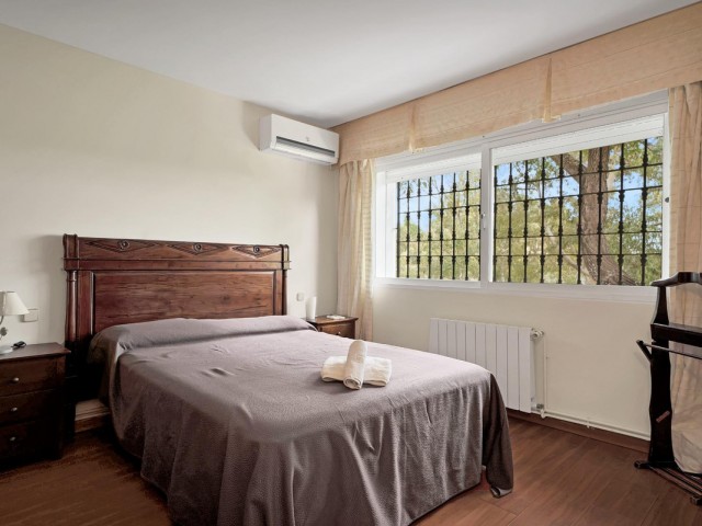 5 Sovrums Villa i Elviria