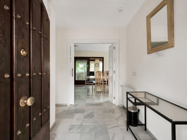 5 Sovrums Villa i Elviria