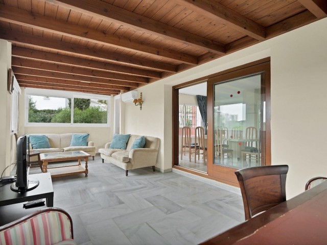 5 Sovrums Villa i Elviria