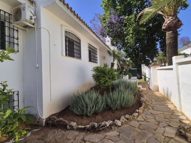 5 Schlafzimmer Villa in Elviria
