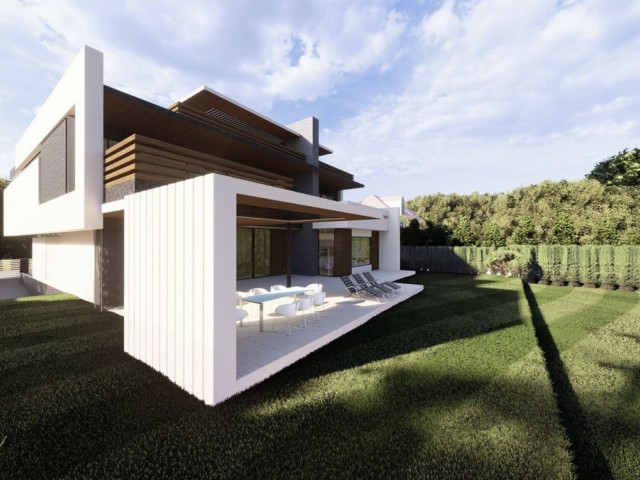5 Bedrooms Villa in Benahavís