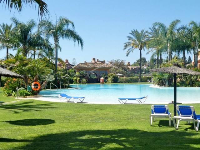 Apartment, Guadalmina Baja, R4688896