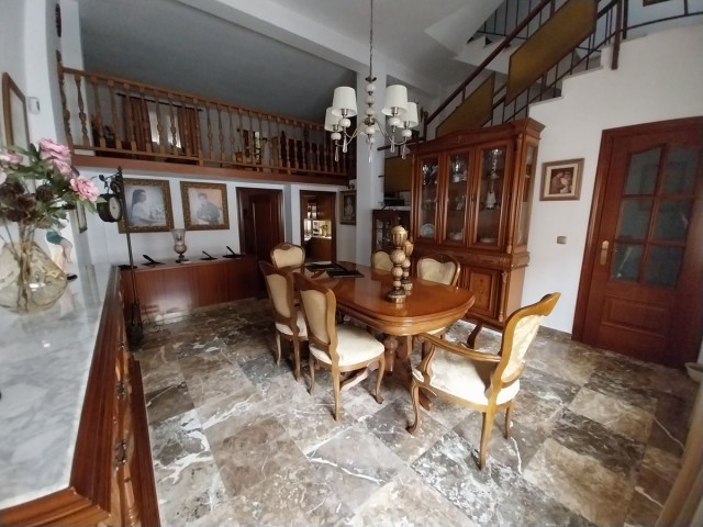 Maison mitoyenne, Estepona, R4689376