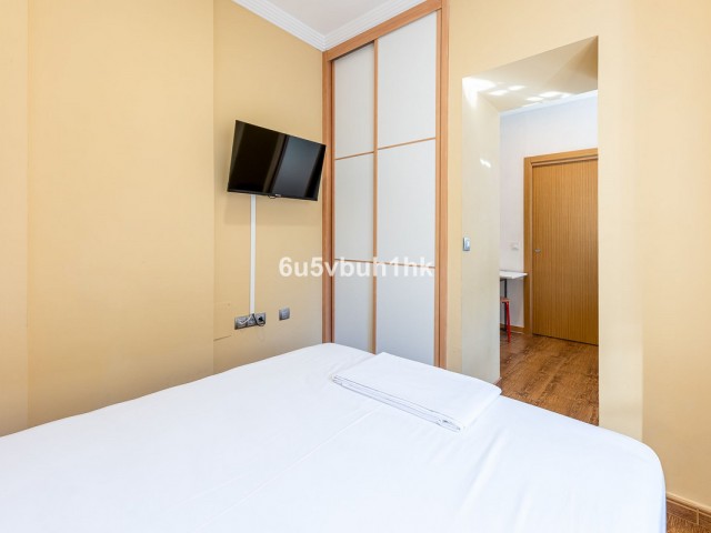 Apartamento con 3 Dormitorios  en Málaga