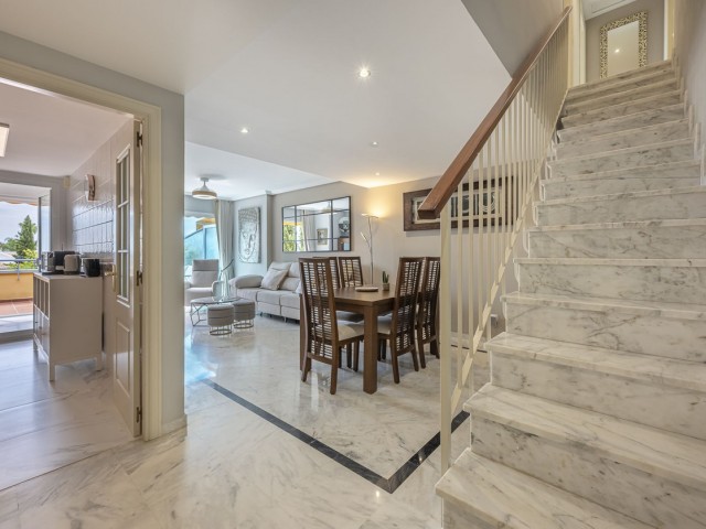 Appartement avec 3 Chambres  à Bahía de Marbella