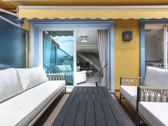 Appartement avec 3 Chambres  à Bahía de Marbella