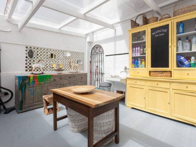 4 Bedrooms Villa in Guadalmina Baja