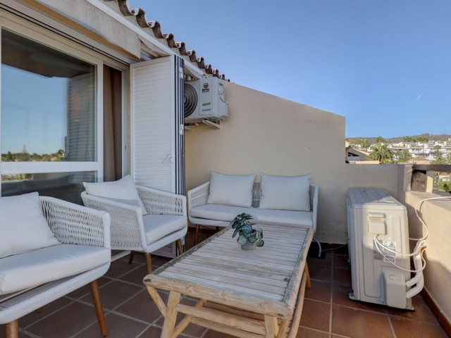 Penthouse avec 5 Chambres  à Bahía de Marbella