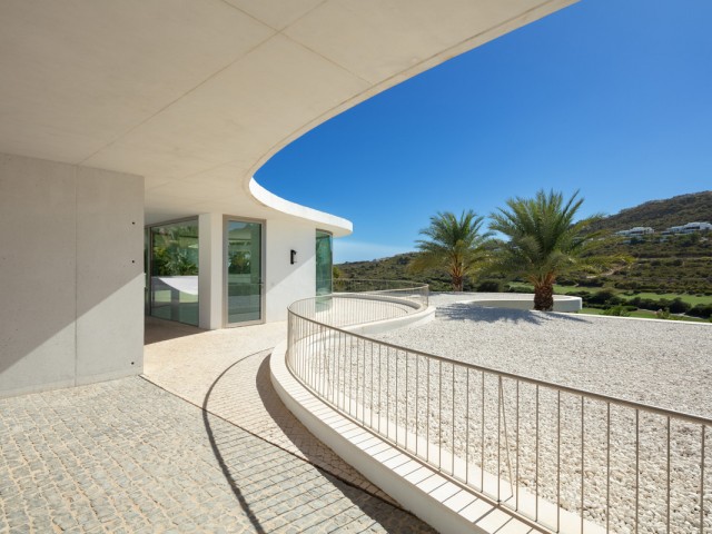 4 Bedrooms Villa in Casares