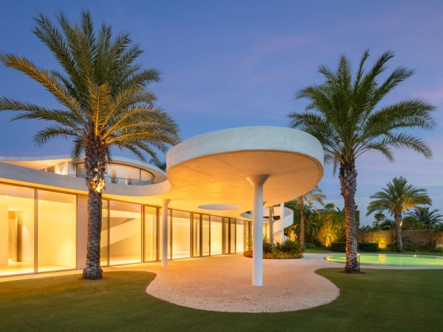 4 Bedrooms Villa in Casares