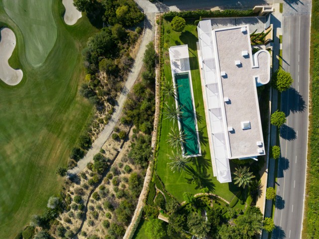 5 Bedrooms Villa in Casares