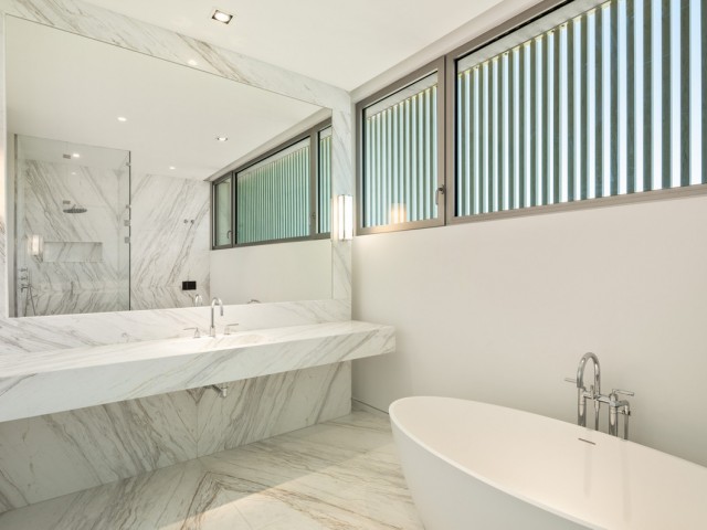 5 Bedrooms Villa in Casares