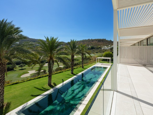 5 Bedrooms Villa in Casares