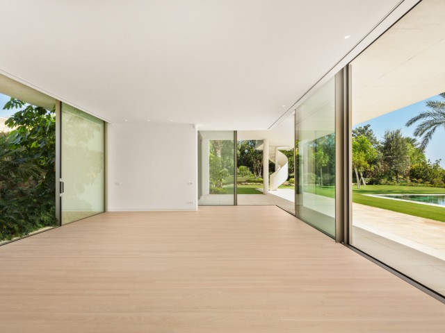 Villa avec 5 Chambres  à Casares