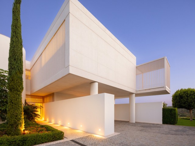 5 Bedrooms Villa in Casares