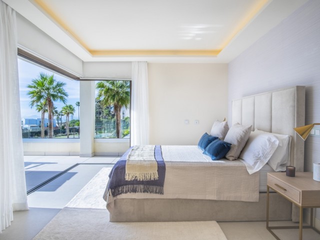5 Soveroms Villa i New Golden Mile