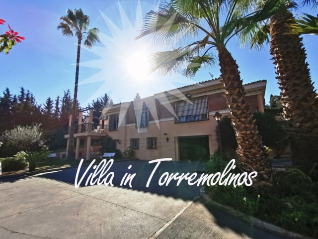 Villa avec 11 Chambres  à Torremolinos