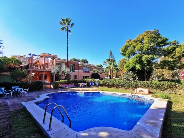Villa avec 11 Chambres  à Torremolinos