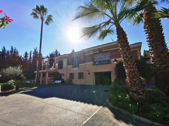 Villa avec 11 Chambres  à Torremolinos