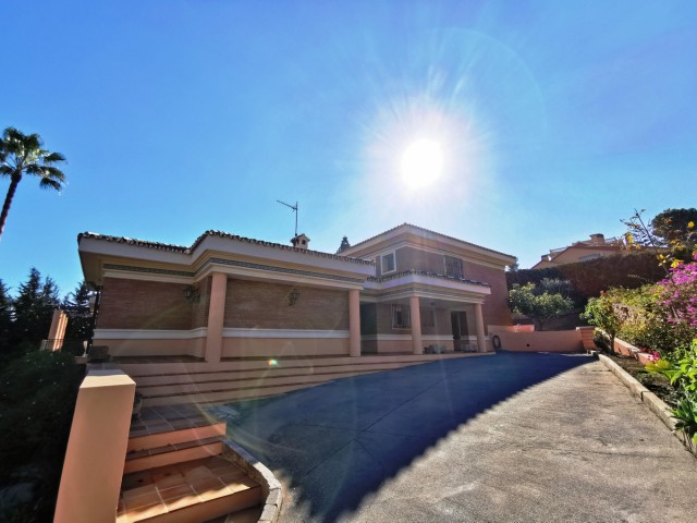 11 Soveroms Villa i Torremolinos