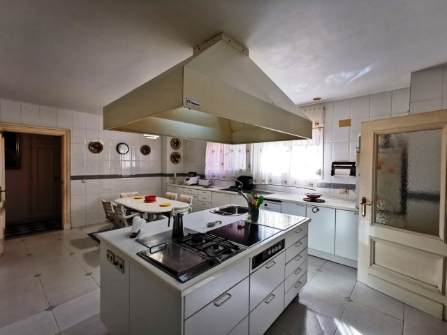 11 Soveroms Villa i Torremolinos