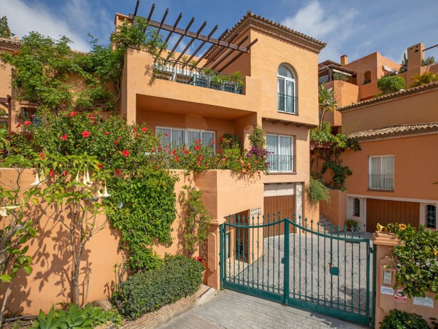 Penthouse in Nueva Andalucía