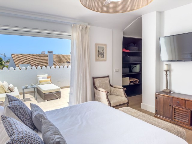 Apartamento, Guadalmina Baja, R4709554