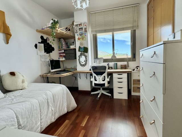 4 Schlafzimmer Apartment in Torremolinos