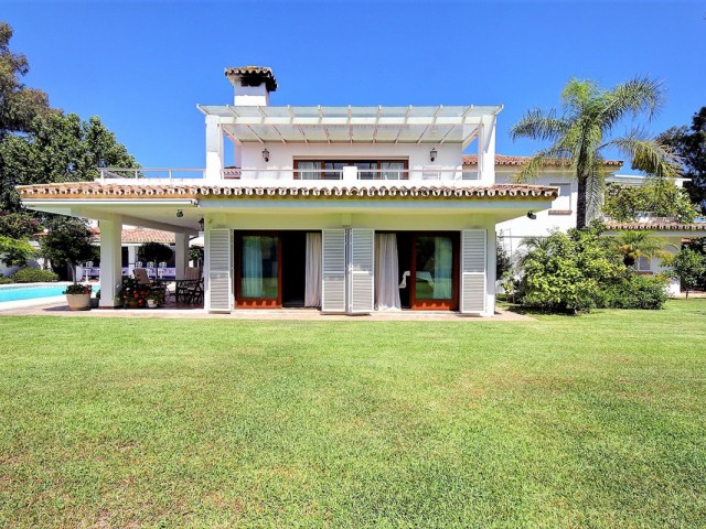Villa avec 5 Chambres  à Costalita