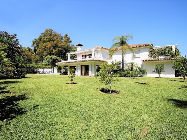 5 Bedrooms Villa in Costalita