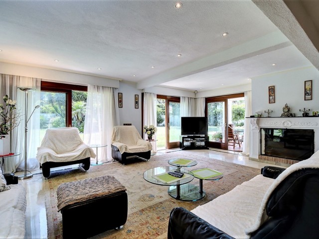 5 Bedrooms Villa in Costalita