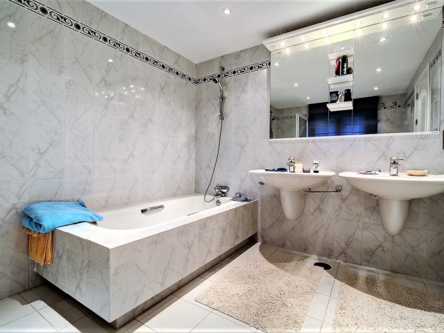 5 Bedrooms Villa in Costalita